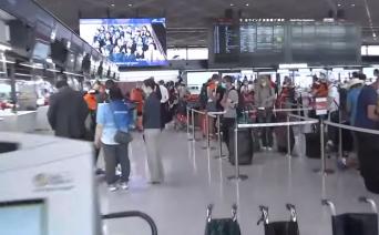 成田空港出発ゲート オリンピック
