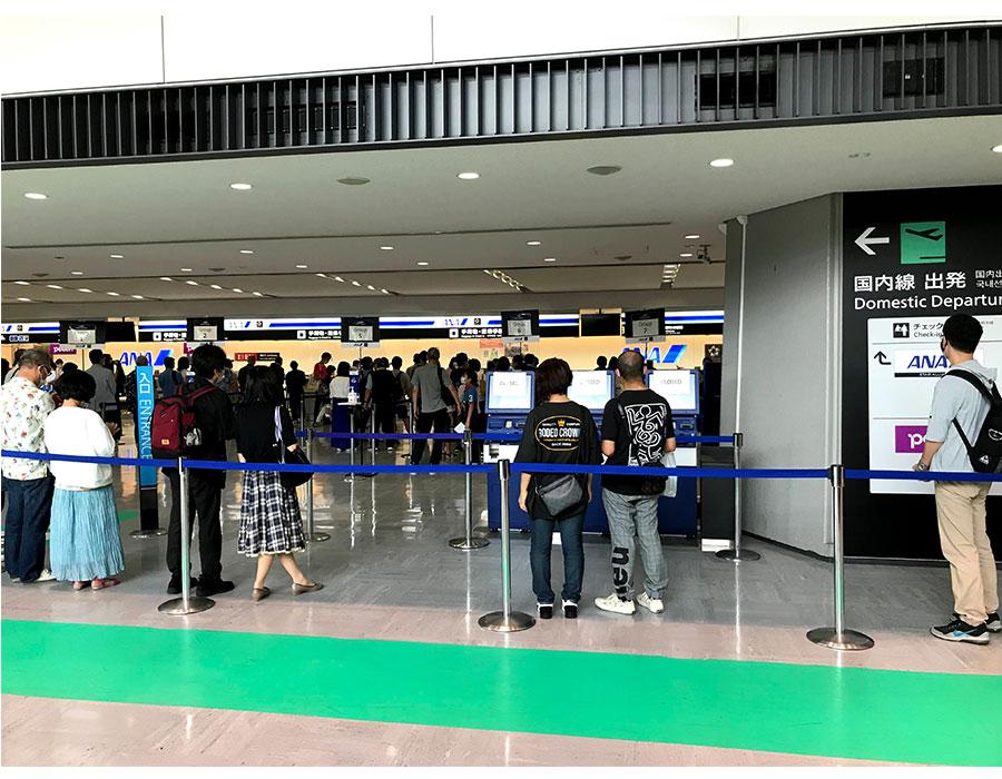 ANAピーチ、国内線出発カウンター