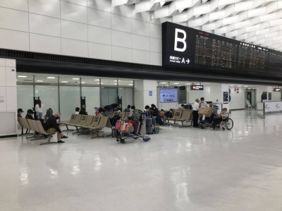 成田空港到着ロビー