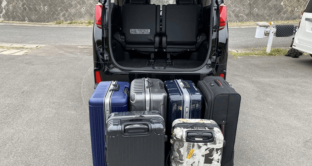 5名様ご乗車に積載できるスーツケースの例